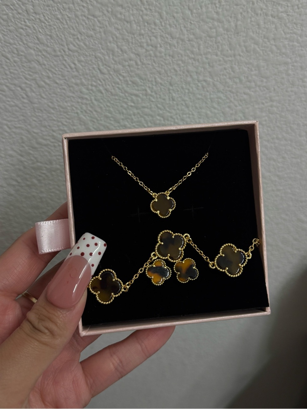 Tiger eye clover set